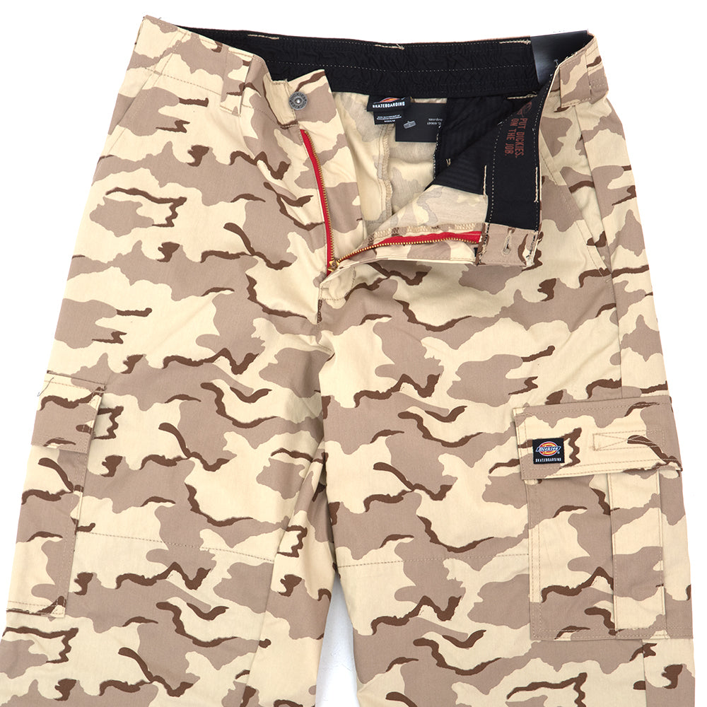 Dickies Skateboarding Loose Fit Camo Cargo Pants (Desert Camo)