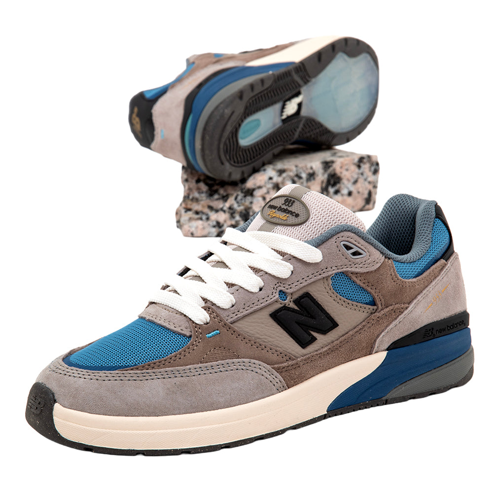 NM933 Andrew Reynolds (Mushroom / Light Blue)