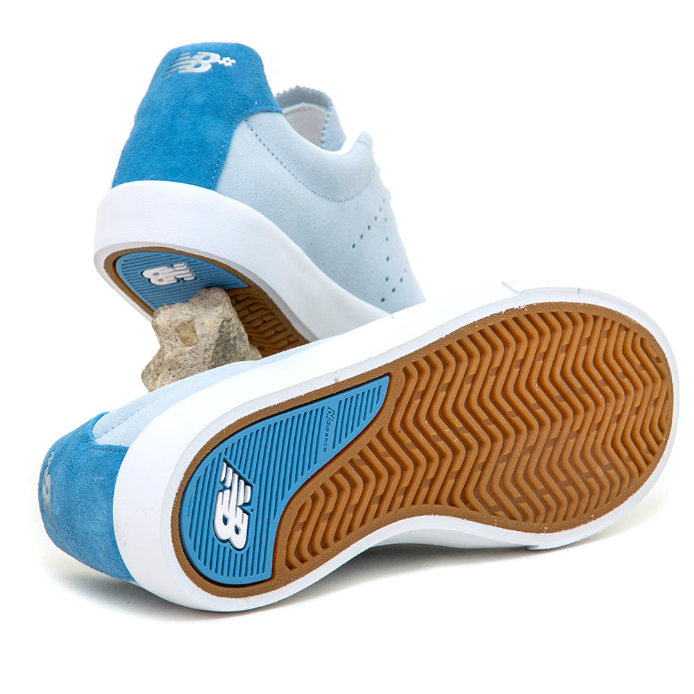NM22 (Blue / White)