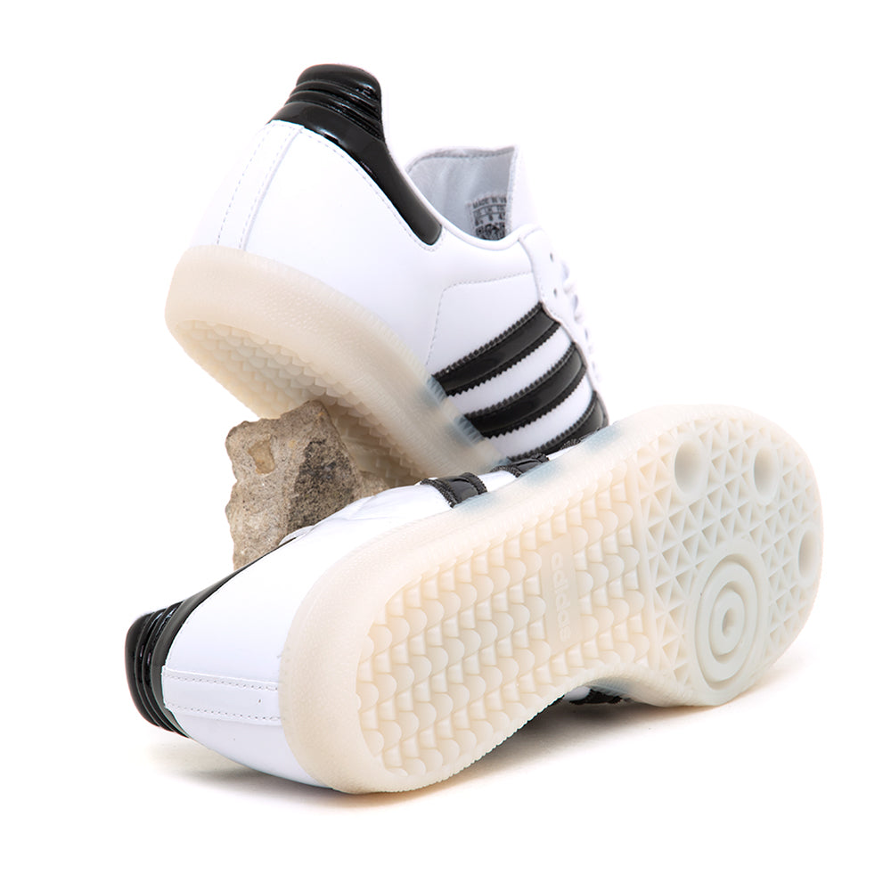 Dill Samba Patent (Footwear White / Core Black / Gold Metallic)