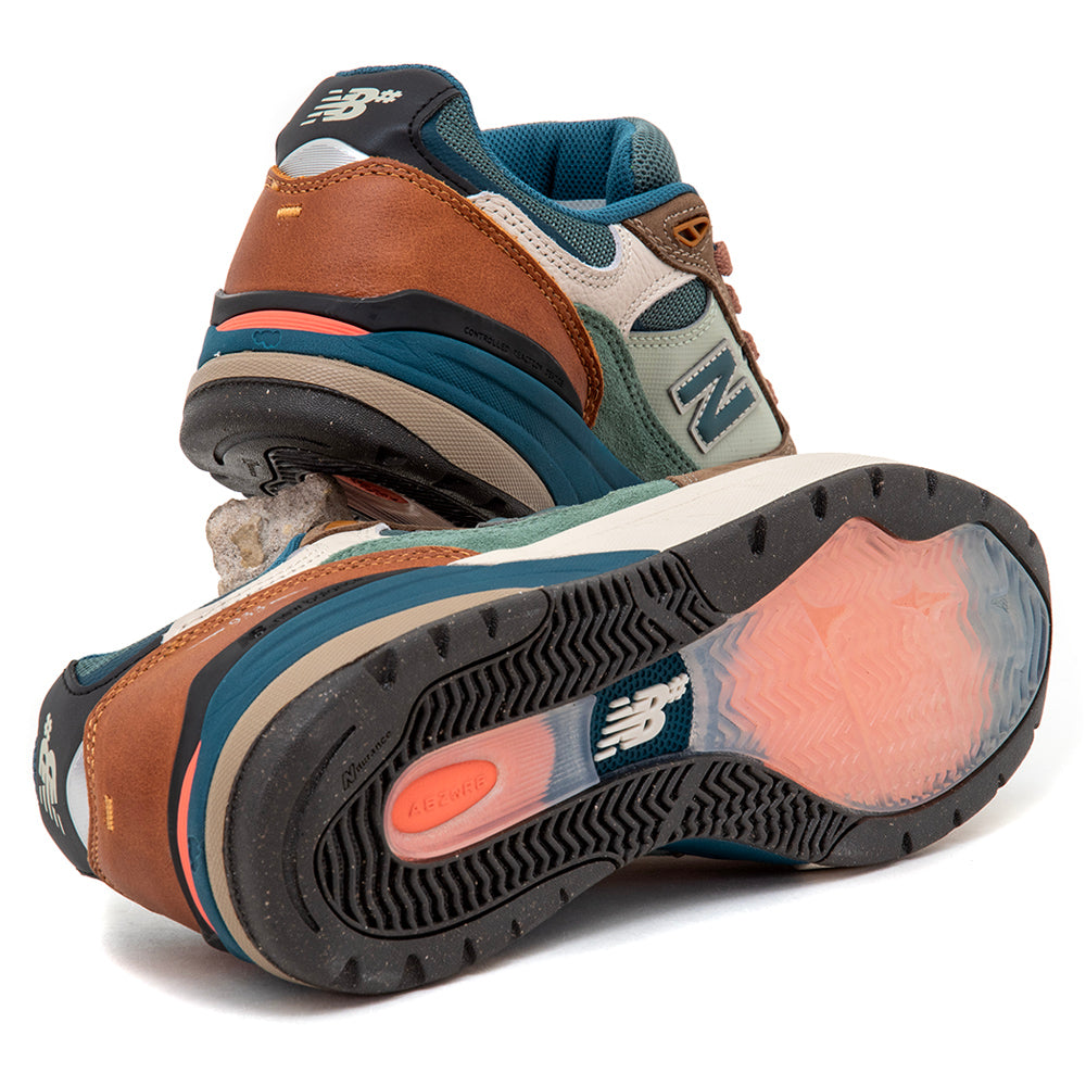 NM933 Andrew Reynolds (Tan / Teal)