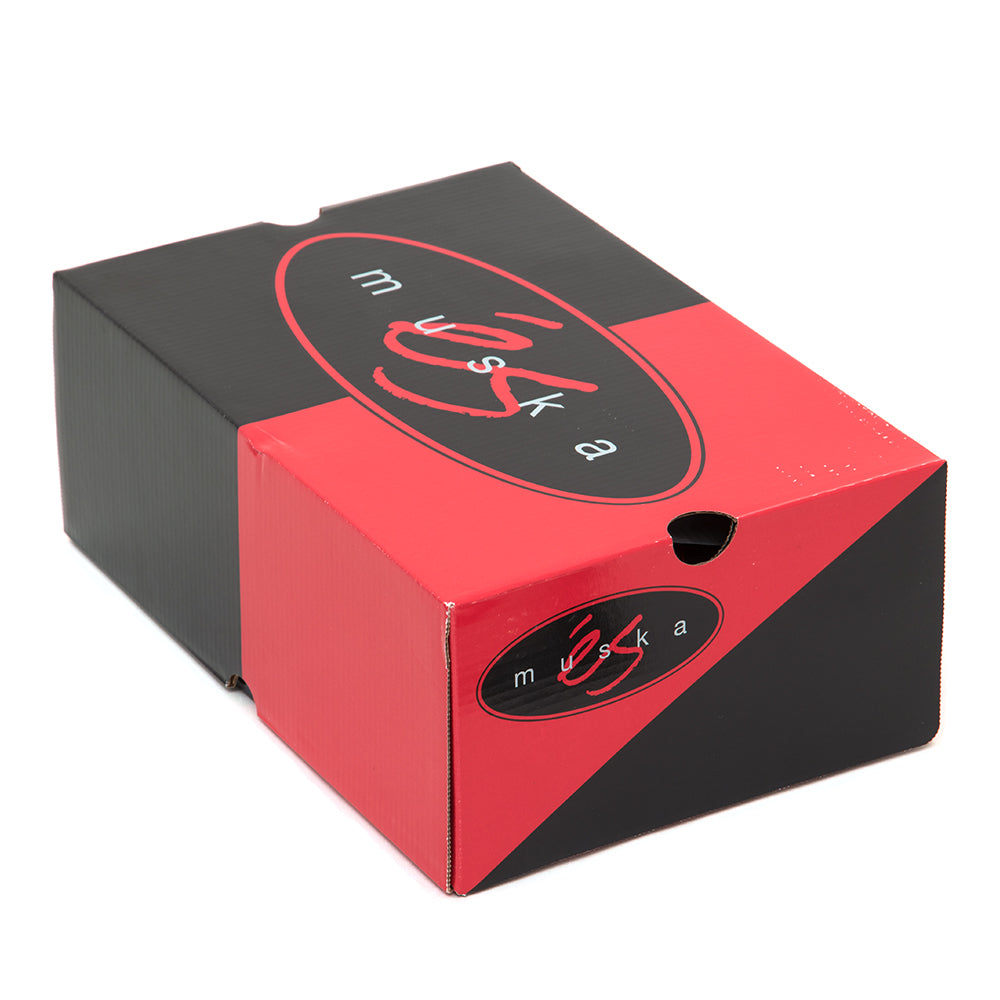 Muska (Black/Red)