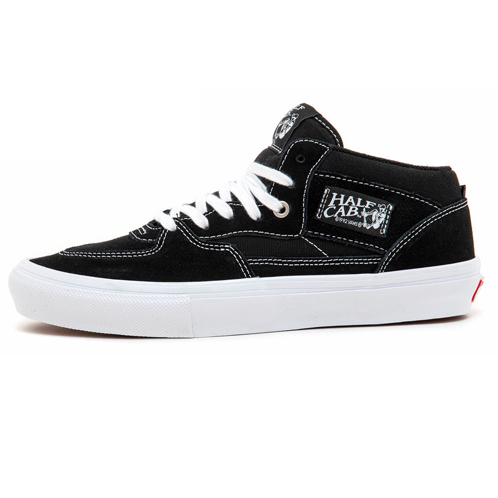 Skate Half Cab (Black / White) VBU