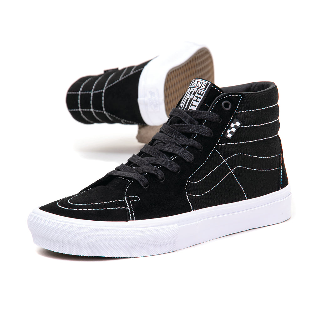 Skate Sk8-Hi VCU (Essential Black) VBU