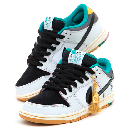 Dunk Low Pro (CSEF) White / Black