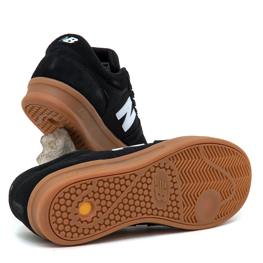 NM430 (Black / Gum) (S) – Uprise Skateshop