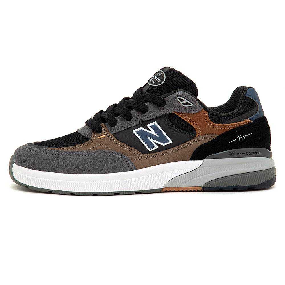 New Balance 3点セットハイネック&フリルスカート&バイザー☆ ≪nbkcp≫ ベビー 【NEW BALANCE】 ニューバランス 12