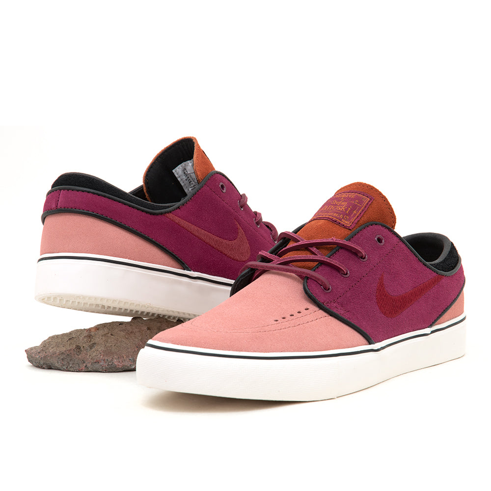 Janoski deals team red