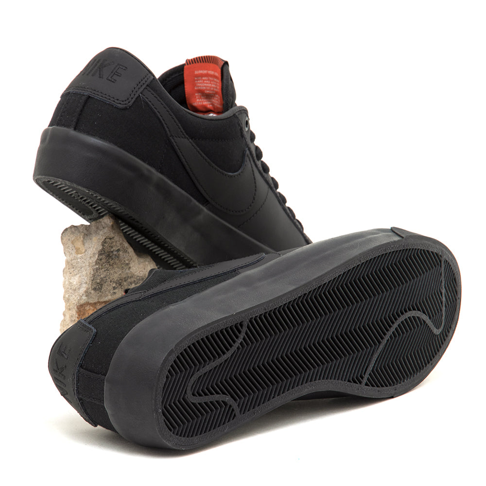 Blazer Low Pro GT ISO (Black / Black)