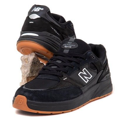 NM933 Andrew Reynolds (Black / Black)