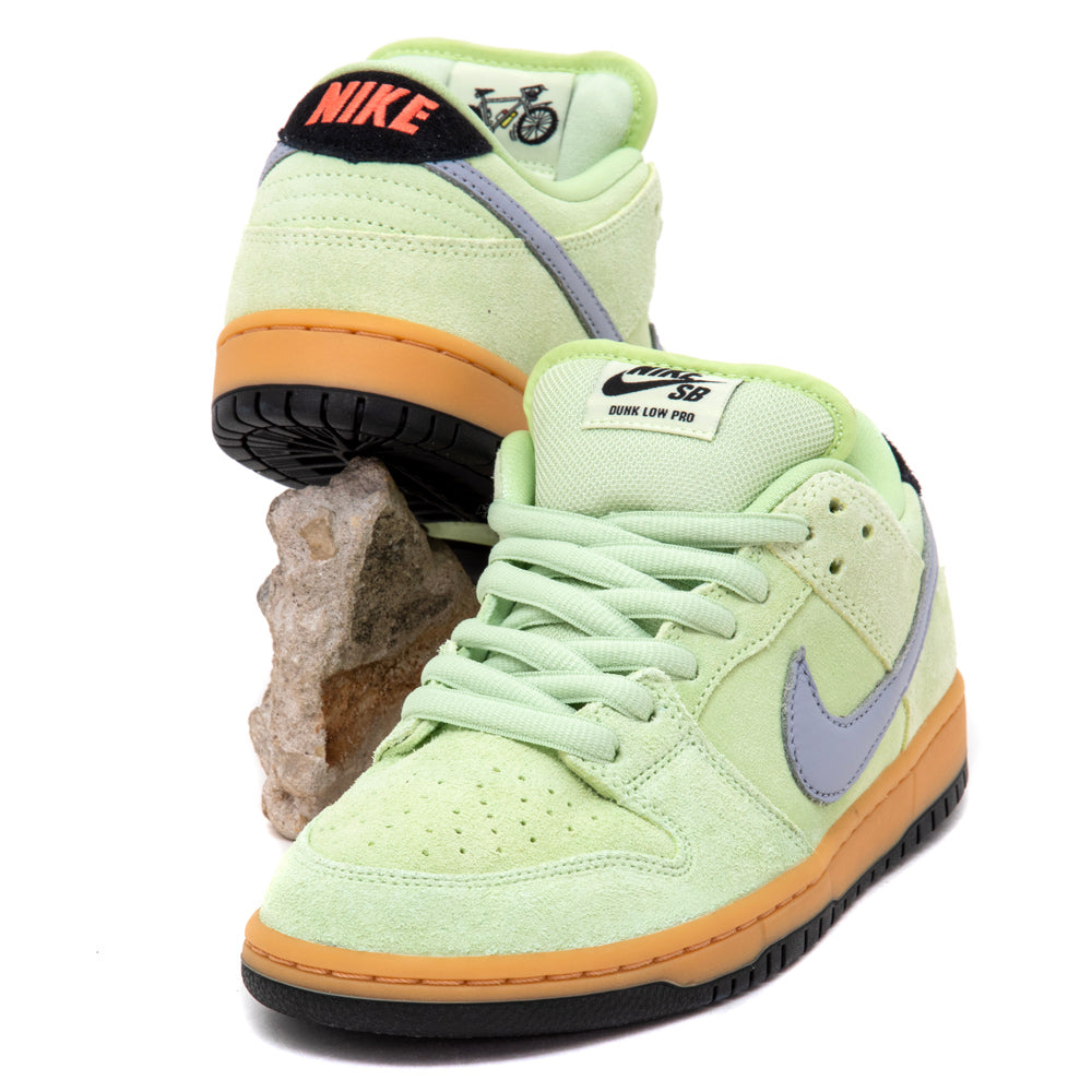 lime green low dunks