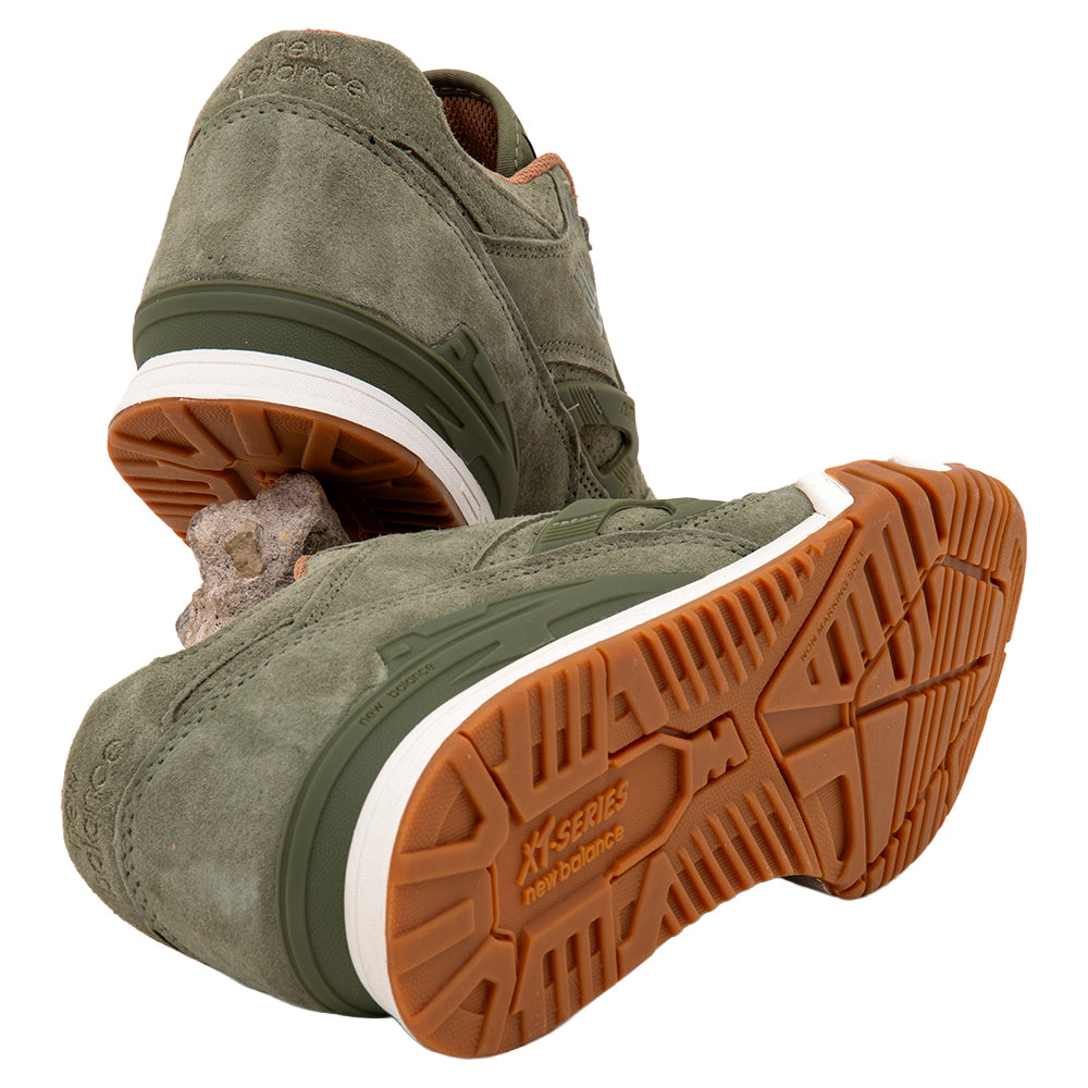 NM770 (Olive / White)