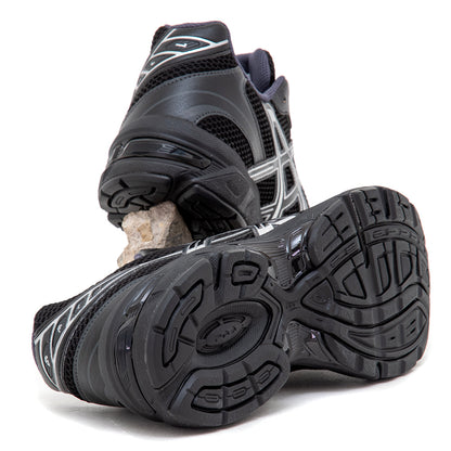 Gel-1130 (Black / Pure Silver)