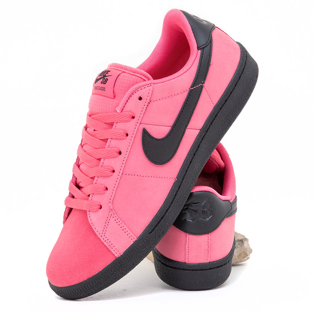 Zoom Tennis Classic (Hyper Pink / Black) – Uprise Skateshop
