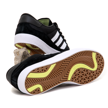 Puig Indoor (Core Black / Cloud White / Pulse Lime) (S)